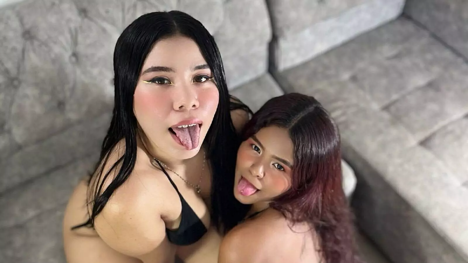  RELATED VIDEOS - WEBCAM AliciaAndCloee STRIPS AND MASTURBATES