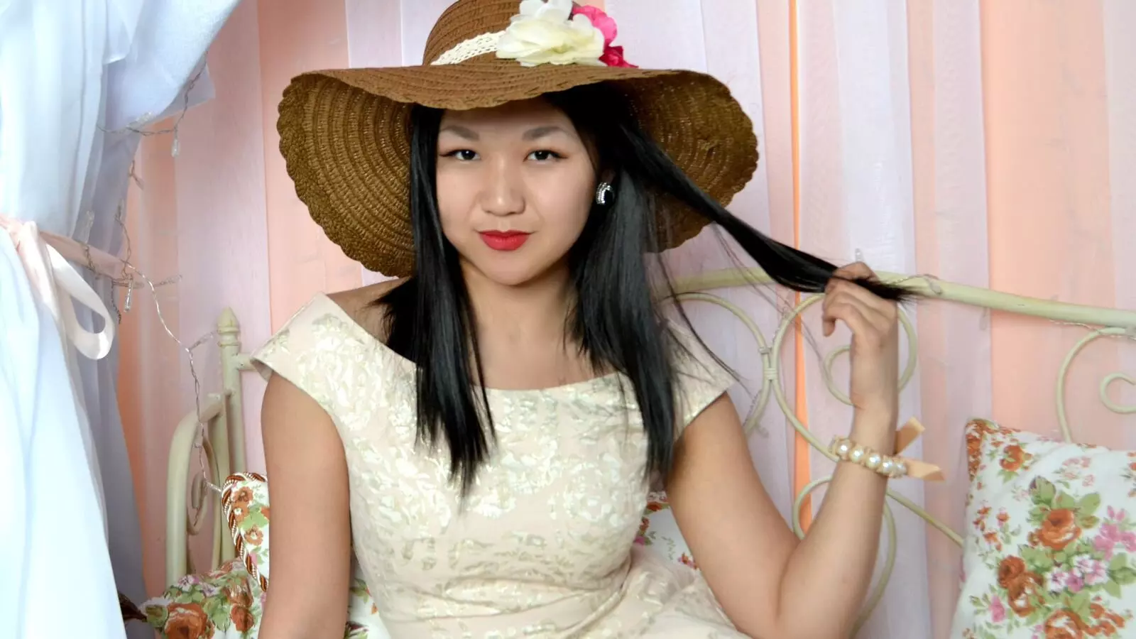  RELATED VIDEOS - WEBCAM GeishaSong STRIPS AND MASTURBATES