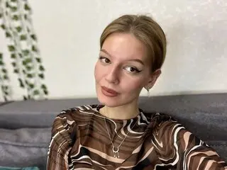  RELATED VIDEOS - WEBCAM WendyTime STRIPS AND MASTURBATES